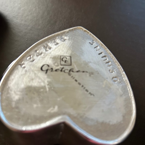 Gretchen Collection Genuine Pewter with Flower on Lid - Picture 4 of 4